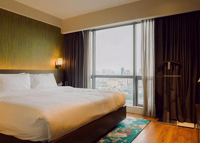 酒店 The Residences At Acqua 马尼拉