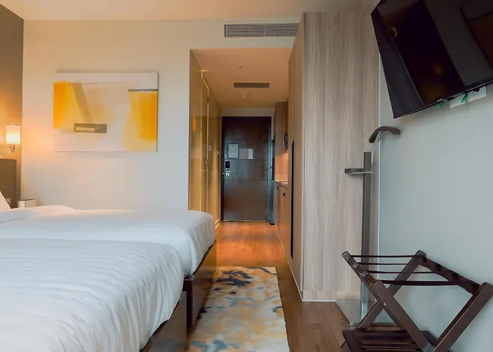 The Residences At Acqua 酒店 *